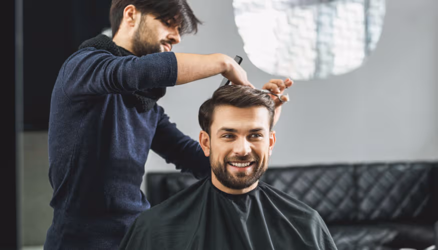Bayraklı Evde Berber